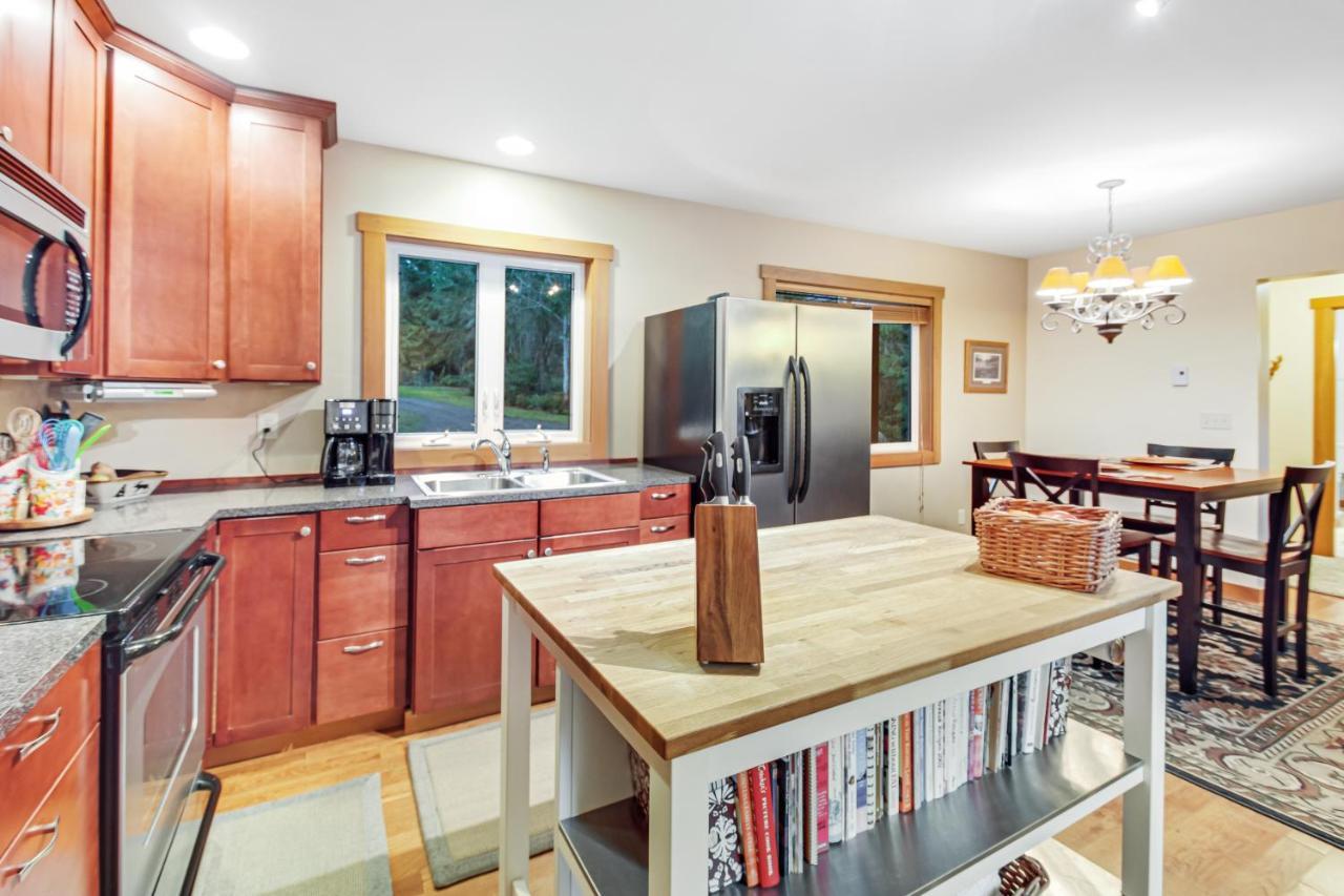 Buckhead Cabin Marrowstone ภายนอก รูปภาพ